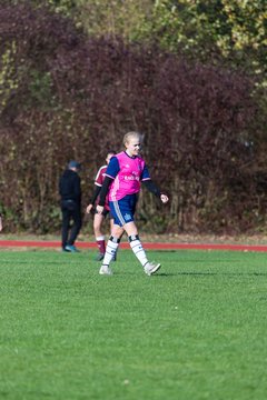 Bild 301 - B-Juniorinnen Halstenbek-Rellingen - Hamburger SV 2 : Ergebnis: 3:8